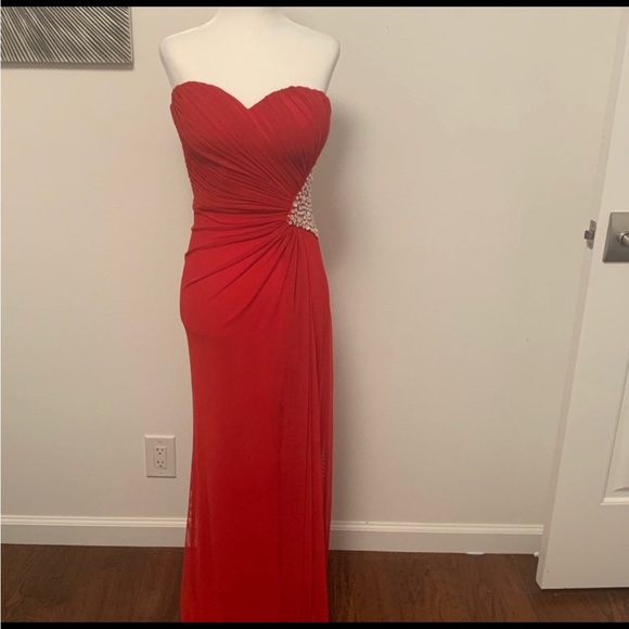 Prom formal dress - Picture 5 of 6